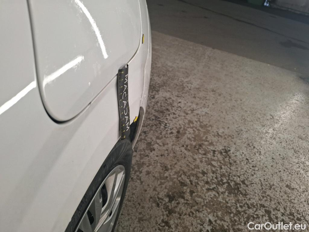 Peugeot  208  Premium 1.5 HDi 100CV BVM6 E6d #3