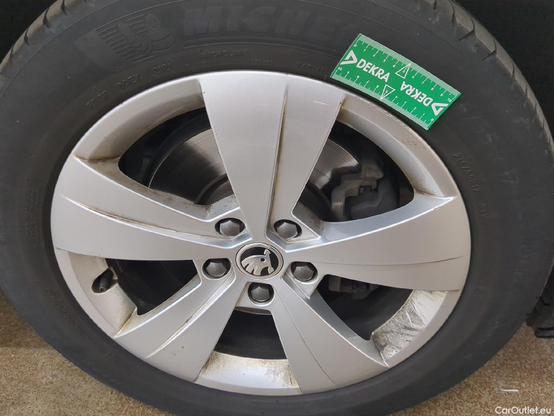  Skoda  Superb  Berline Business 2.0 TDI 150CV BVA7 E6d #1