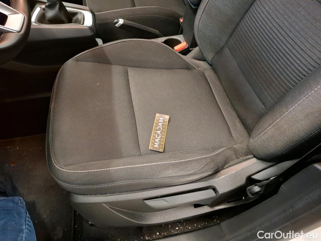  Renault  Captur RENAULT  / 2019 / 5P / SUV Business Blue dCi 95 / TRANSFO VP VF #6