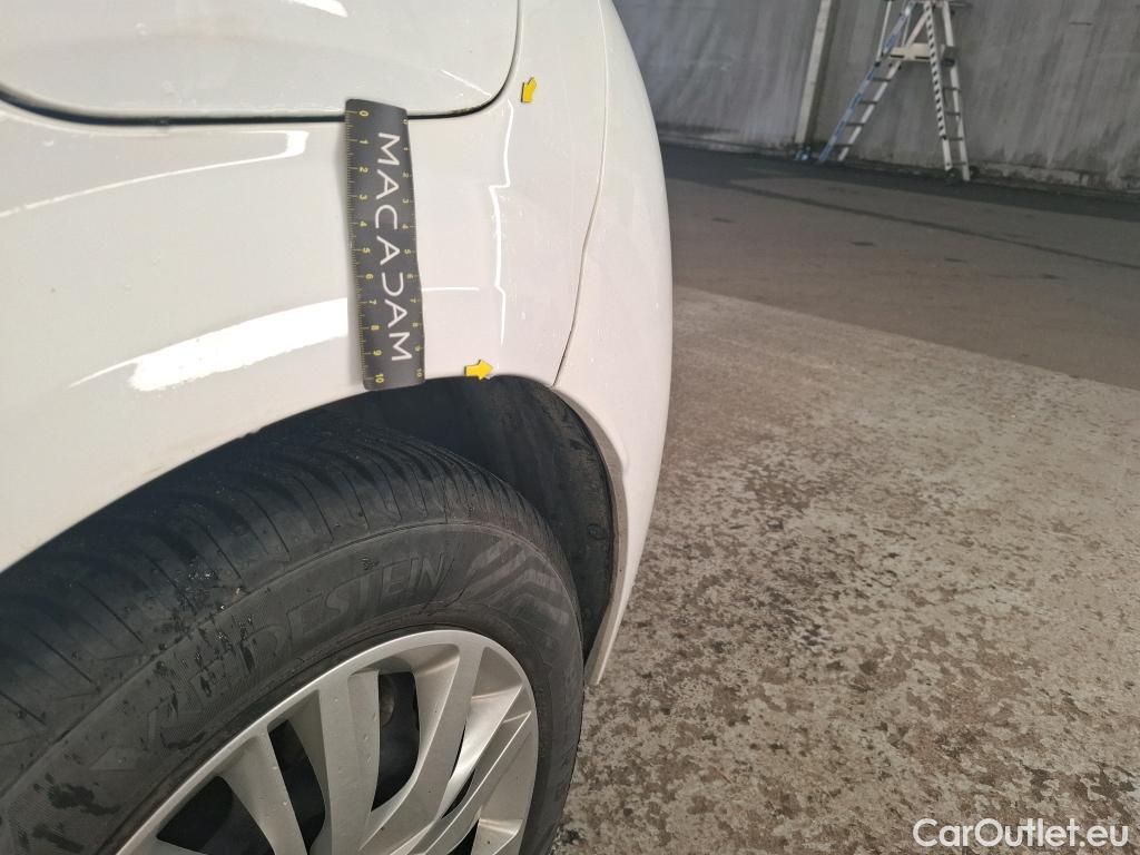  Peugeot  208  Premium 1.5 HDi 100CV BVM6 E6d #2