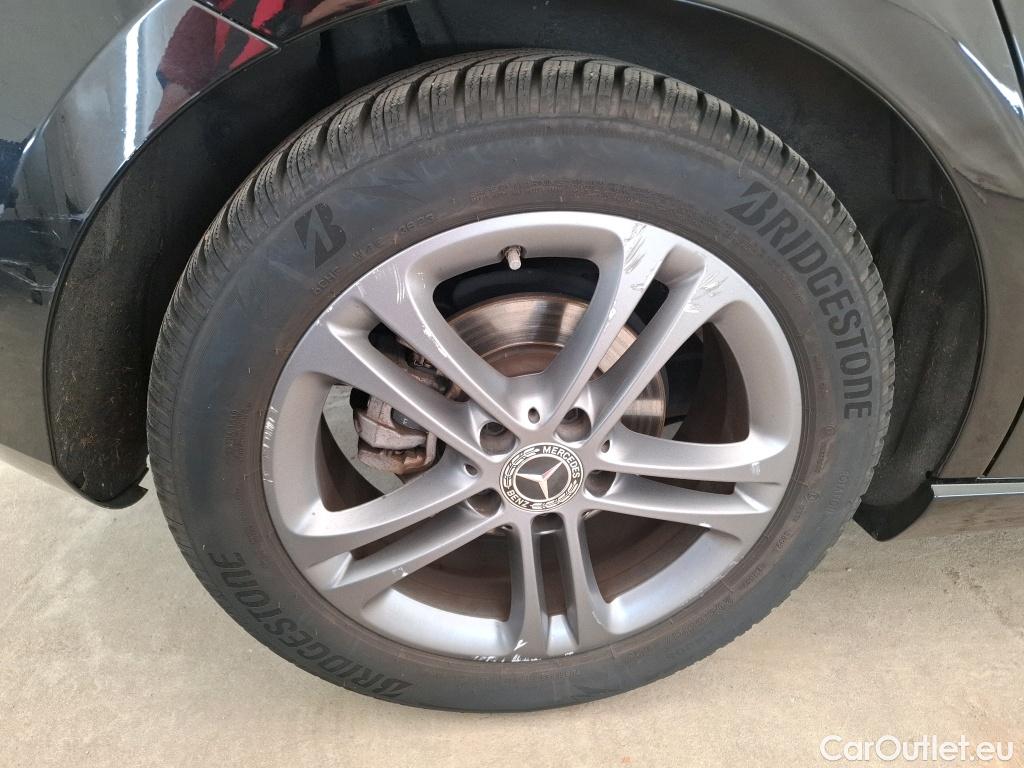  Mercedes  A-Klasse MERCEDES-BENZ Classe A Compact / 2018 / 5P / Berline A 180 d Business Line #15