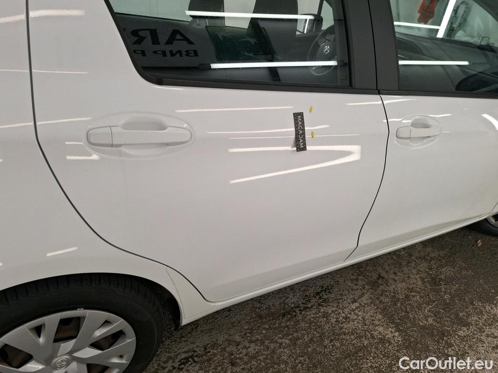 Toyota  Yaris TOYOTA  Hybride / 2017 / 5P / Berline 1.5 VVT-I HYBRID France Business #3