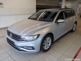  Volkswagen  Passat VARIANT 2.0 TDI SCR DSG  2 