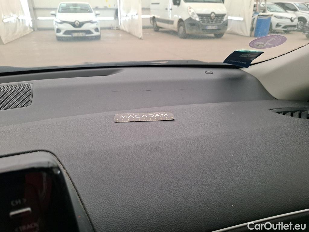  Toyota  Yaris TOYOTA  Hybride / 2019 / 5P / Berline Hybride 116h Design #13