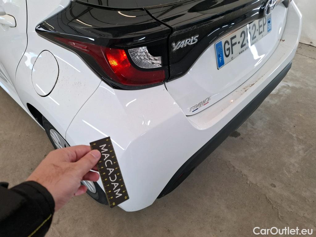  Toyota  Yaris TOYOTA  Hybride / 2019 / 5P / Berline Hybride 116h Dynamic Business Stage Acad #1