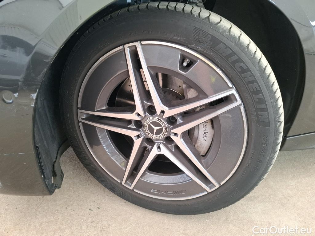 Mercedes  C-Klasse MERCEDES-BENZ Classe C Berline / 2021 / 4P / Berline C 200 d AMG Line #28