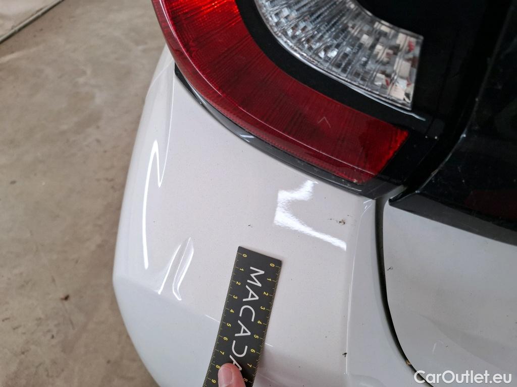  Toyota  Yaris TOYOTA  Hybride / 2019 / 5P / Berline Hybride 116h Dynamic Business Stage Acad #2