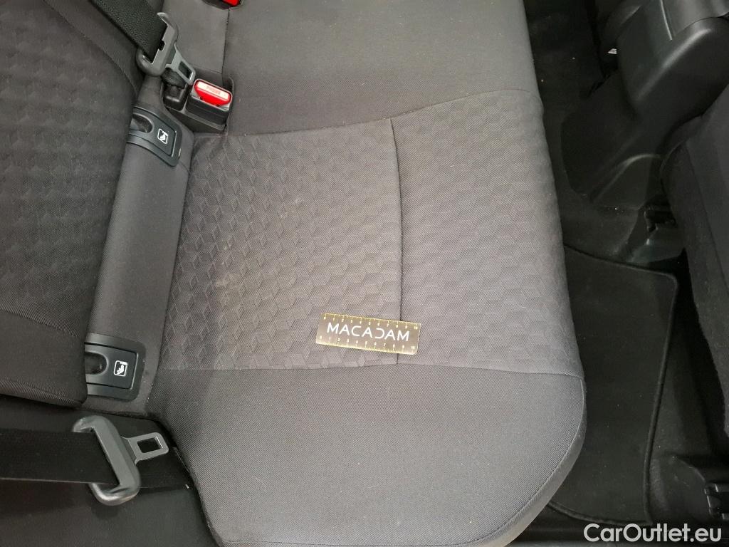  Toyota  Yaris TOYOTA  Hybride / 2019 / 5P / Berline Hybride 116h Dynamic Business Beyond Zer #32