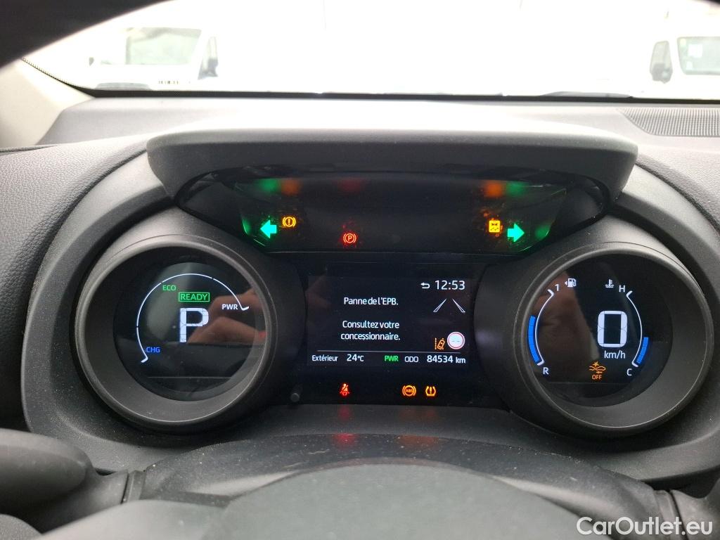  Toyota  Yaris TOYOTA  Hybride / 2019 / 5P / Berline Hybride 116h Design #28