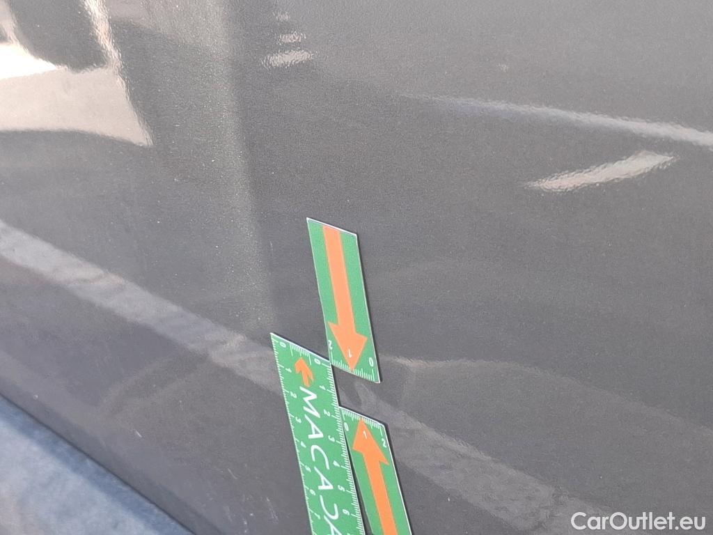 Peugeot  3008  Active Business 1.2 PureTech 130CV BVA6 E6 #44