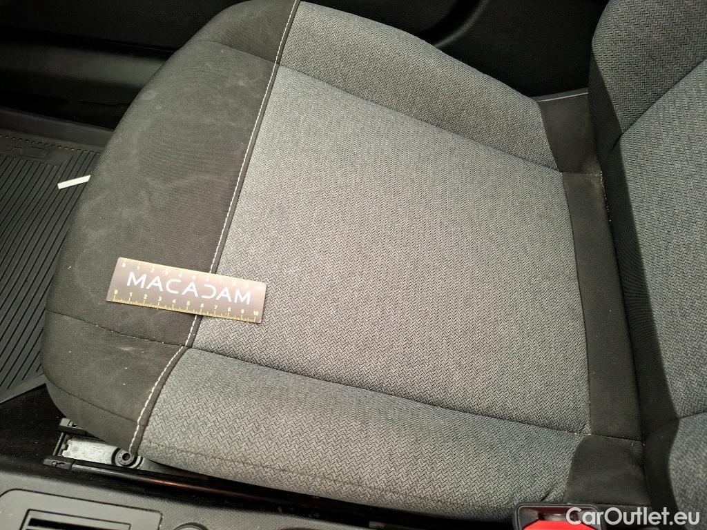  Citroen  C4  Berline Live Pack Business 1.2 PureTech 100CV BVM6 E6d #1