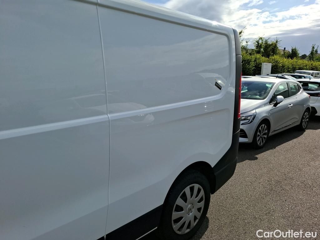  Renault  Trafic RENAULT  / 2014 / 4P / Fourgon tôlé FG GCF L2H1 1200 dCi 120 E6 #54