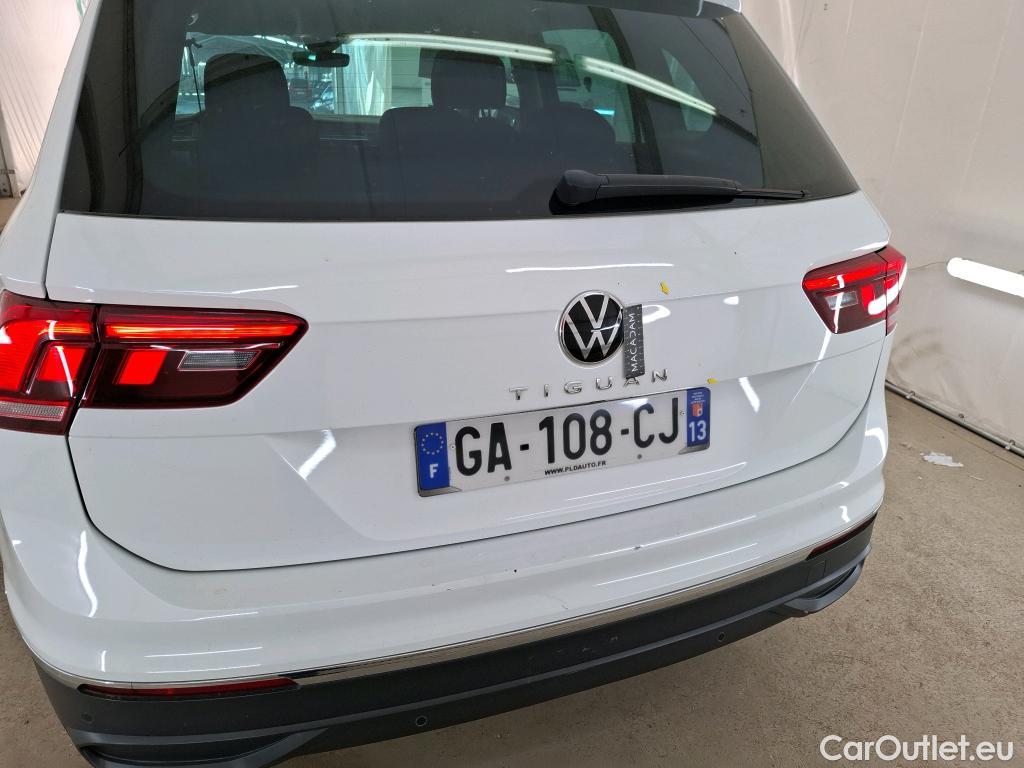 Volkswagen  Tiguan VOLKSWAGEN  / 2020 / 5P / SUV 2.0 TDI 150 BVM6 Life Business #1