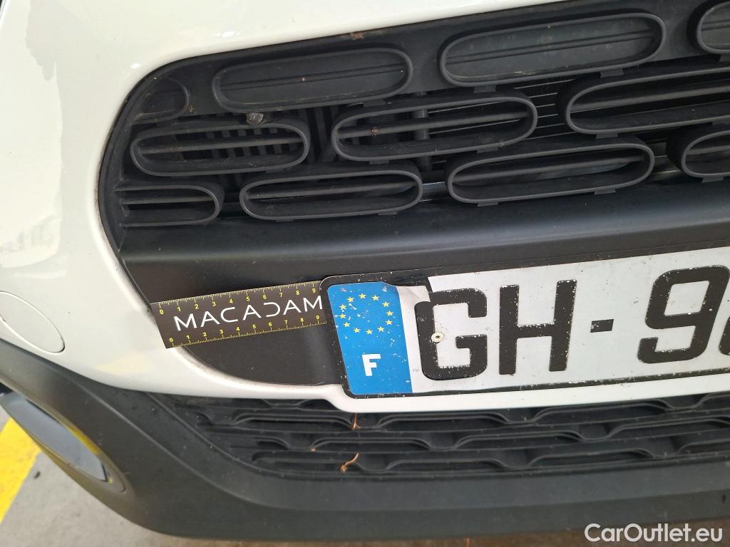  Citroen  C3  Société Feel 1.5 BlueHDI 100CV BVM6 E6d #13