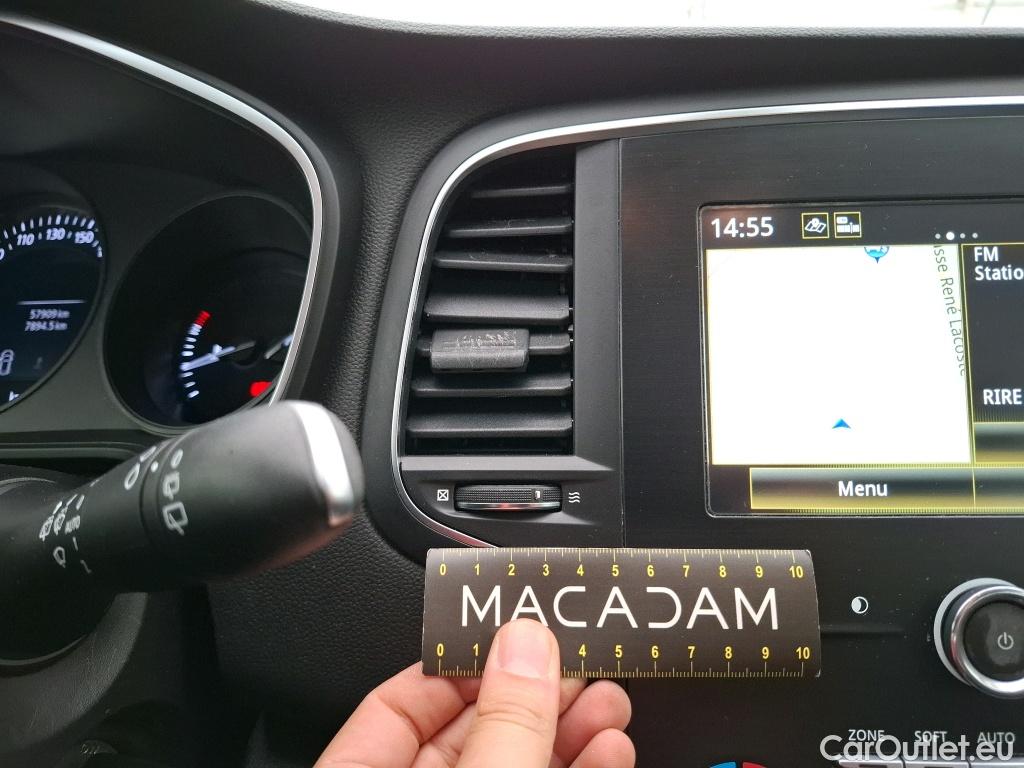  Renault  Megane  IV Berline 5pt. Société Air Nav 1.5 dCi 90CV BVM6 E6 #17