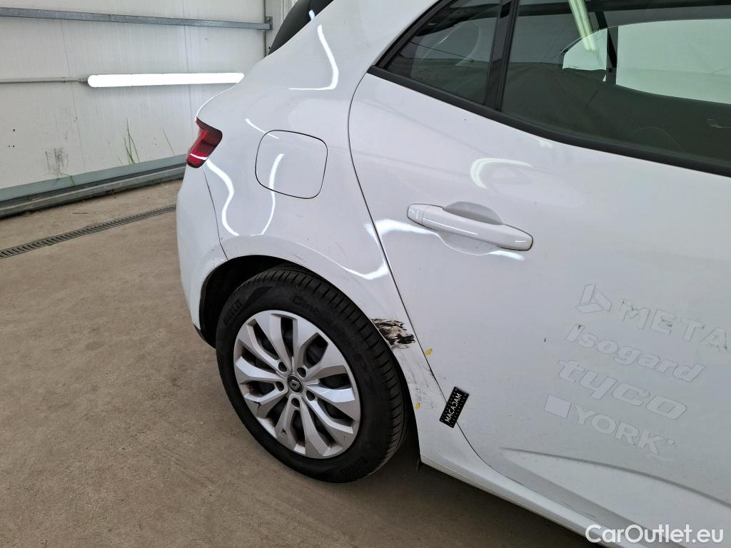  Renault  Megane  IV Berline 5pt. Société Air Nav 1.5 dCi 90CV BVM6 E6 #9