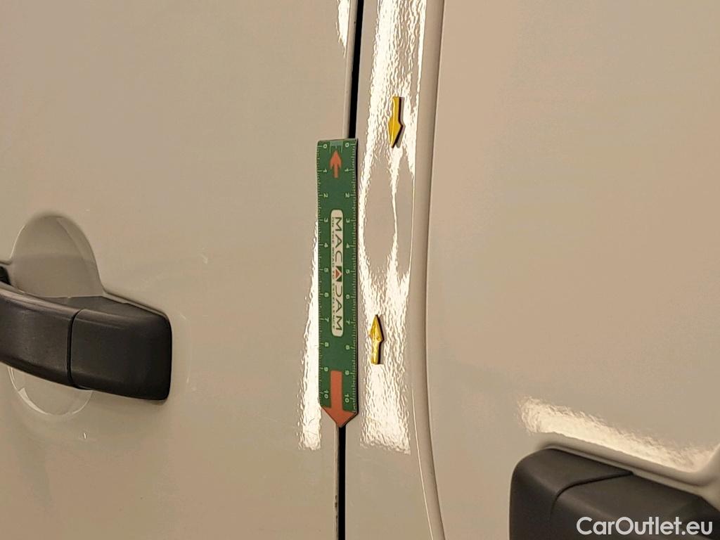  Renault  Trafic  Fourgon L1H1 1000 Confort 1.6 dCi 95CV BVM6 E6dT #26