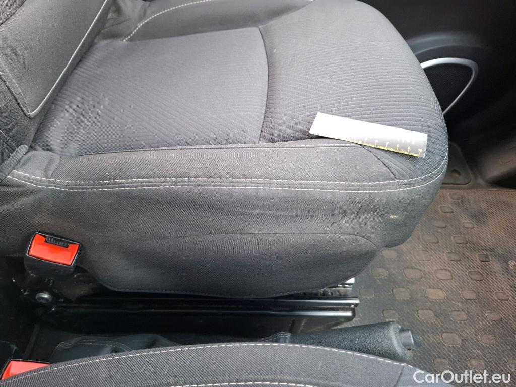  Renault  Trafic RENAULT  / 2014 / 4P / Fourgon tôlé FG GCF L2H1 1200 dCi 120 E6 #25