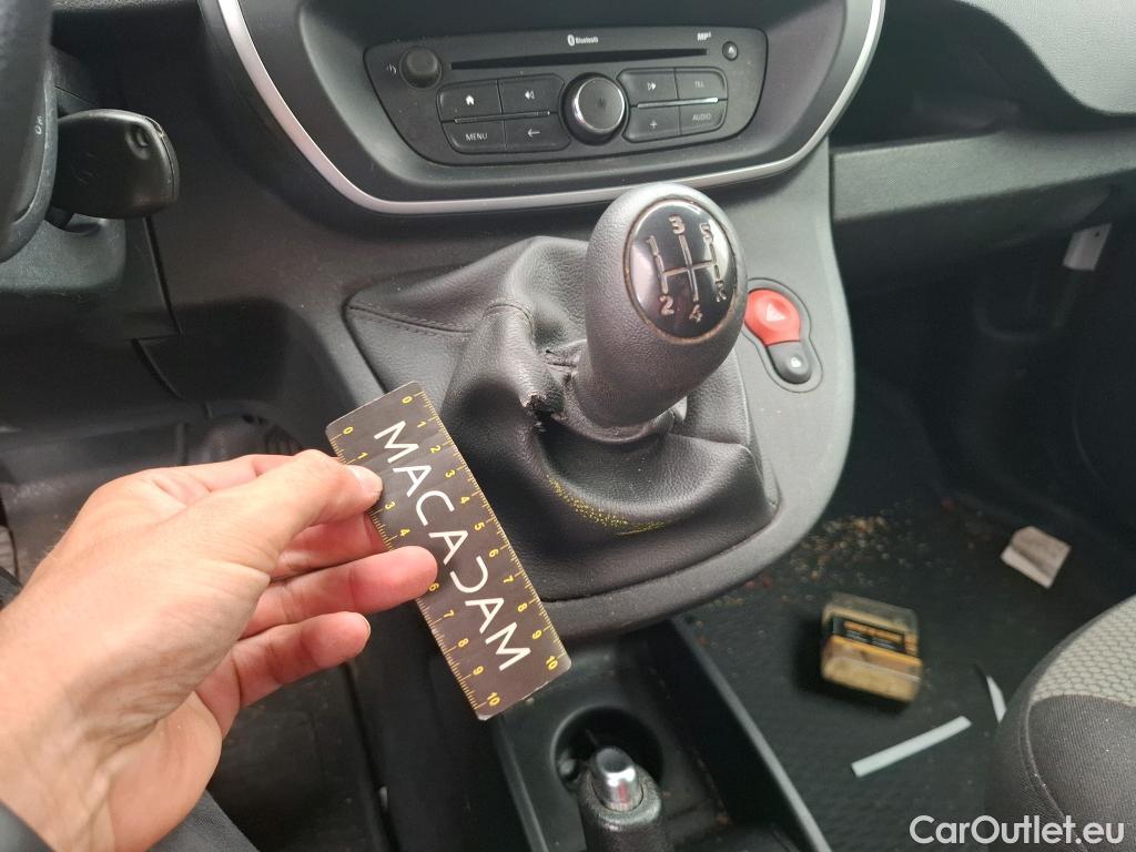  Renault  Kangoo  Express Maxi Extra (Série Spéciale) 1.5 dCi 90CV BVM5 E6 #28