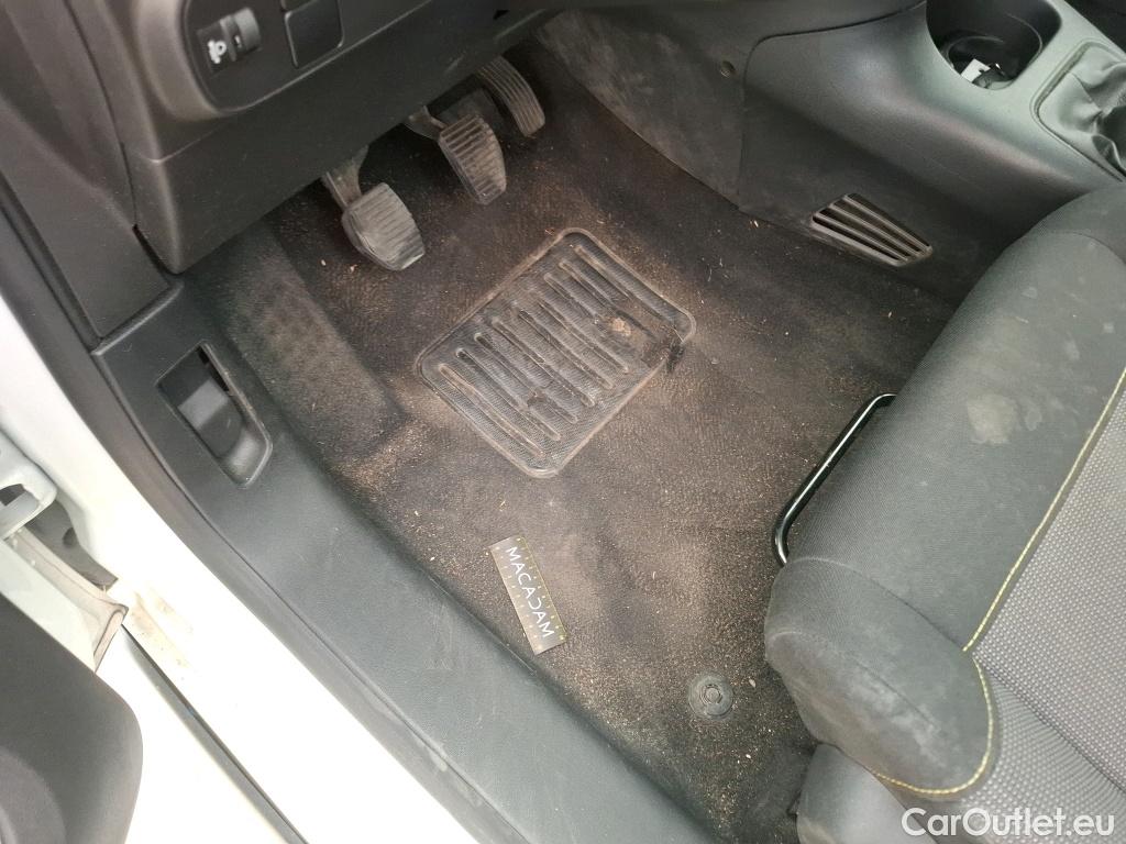  Citroen  C3  Société Feel Nav 1.2 PureTech 80CV BVM5 E6d #25