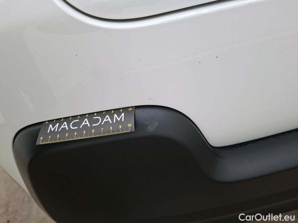  Citroen  C3  Société Feel 1.5 BlueHDI 100CV BVM6 E6d #24