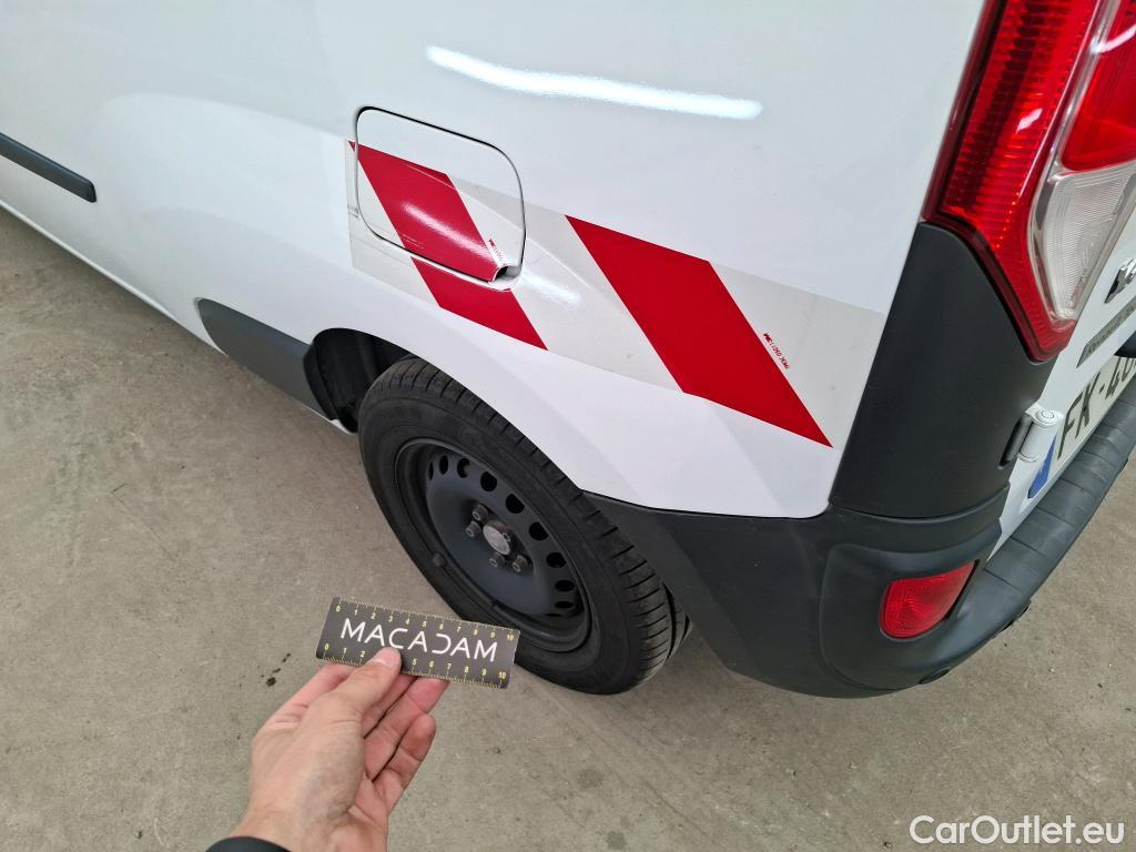  Renault  Kangoo  Express Maxi Extra (Série Spéciale) 1.5 dCi 90CV BVM5 E6 #45