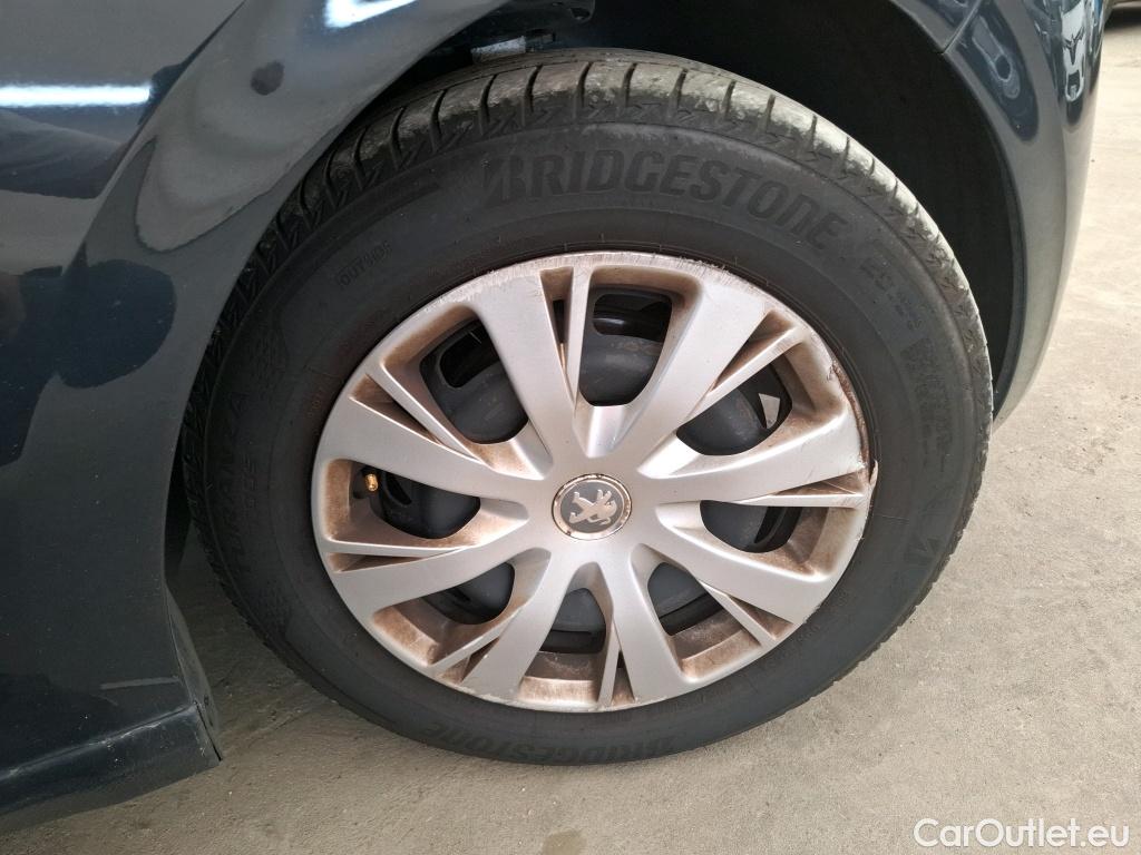  Peugeot  208  Active 1.2 PureTech 70CV BVM5 E6dT #19