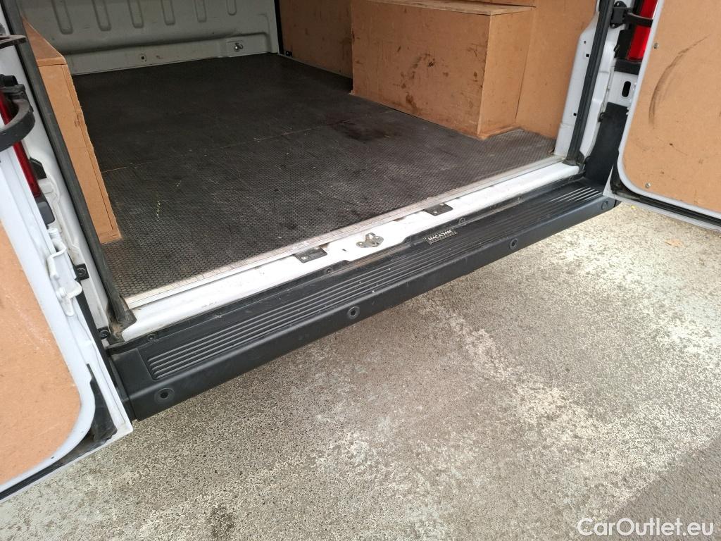  Fiat  Ducato FIAT   2014  4P  Fourgon tôlé 2 3 Multijet 120 3 0 C H1 Business #3