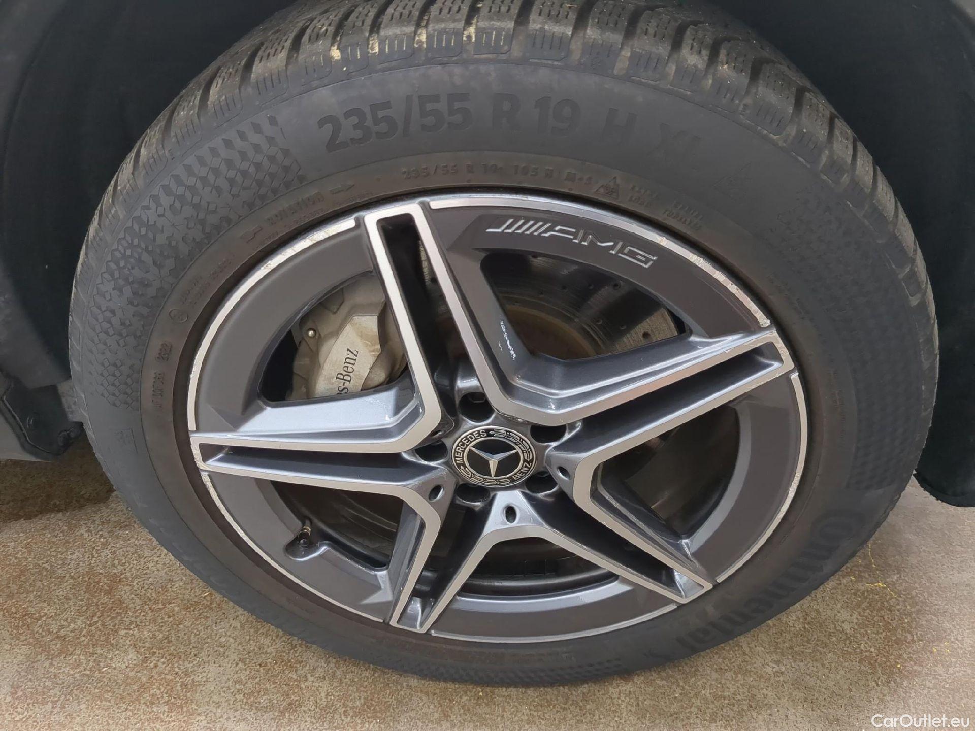  Mercedes  G-Klasee MERCEDES-BENZ GLC / 2019 / 5P / SUV 2.0 GLC 300 E AMG LINE 4MATIC #3