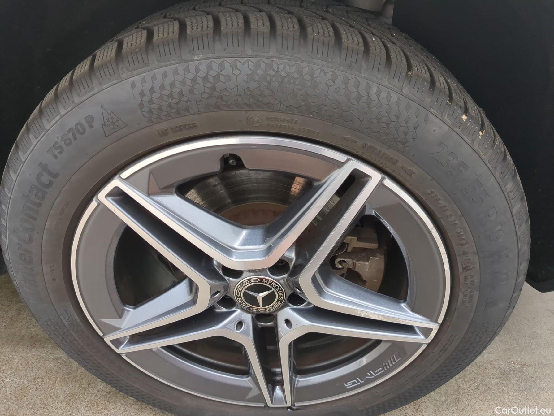  Mercedes  G-Klasee MERCEDES-BENZ GLC / 2019 / 5P / SUV 2.0 GLC 300 E AMG LINE 4MATIC #2