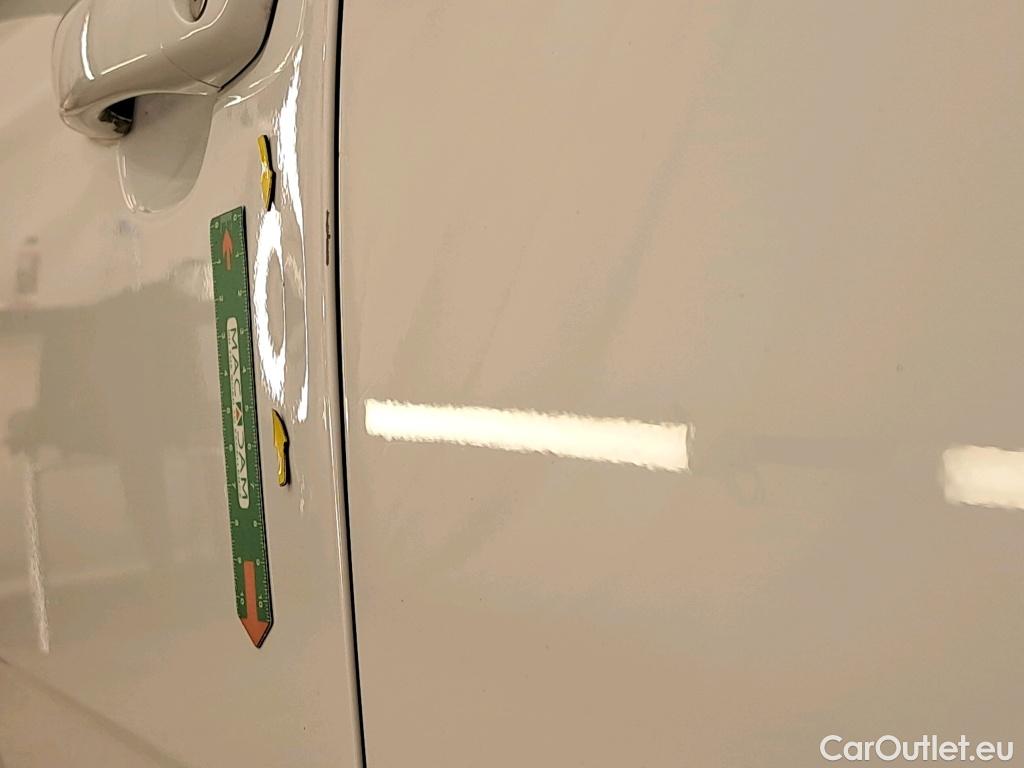  Citroen  C3  Société Feel Nav 1.5 BlueHDI 100CV BVM5 E6dT #1