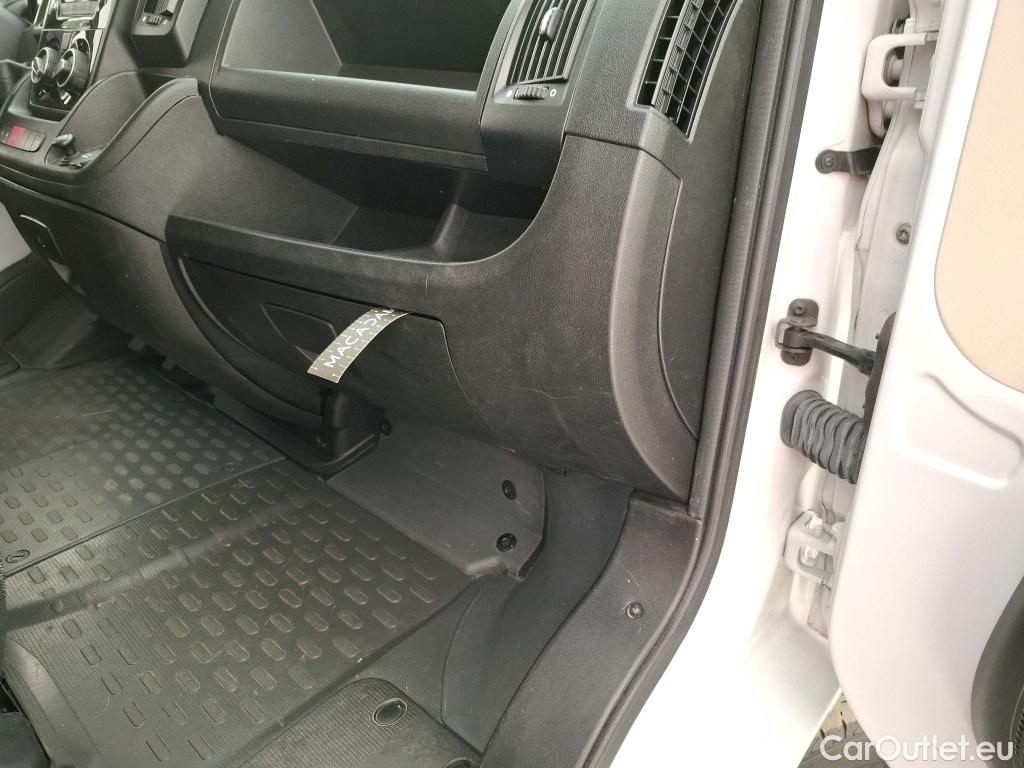  Fiat  Ducato FIAT   2014  4P  Fourgon tôlé 2 3 Multijet 120 3 0 C H1 Business #6