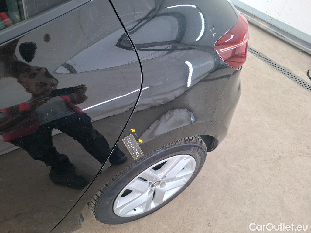  Renault  Clio RENAULT  / 2019 / 5P / Berline Business E-Tech hybride 140 -21N #38