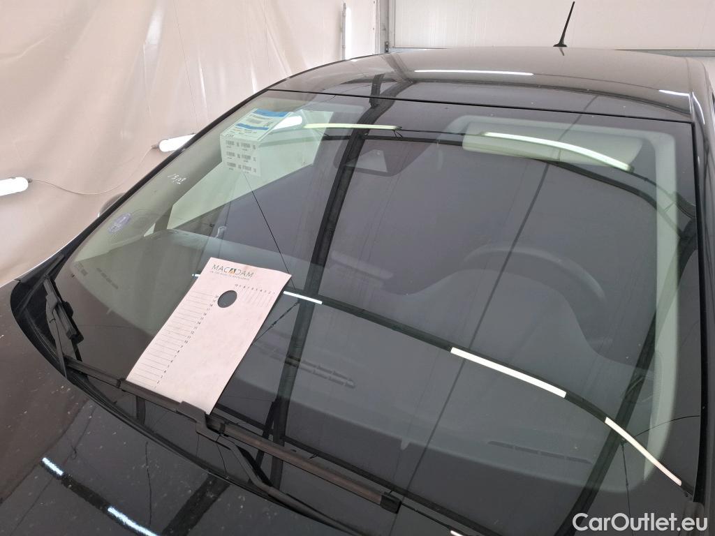  Renault  Clio RENAULT  / 2019 / 5P / Berline Business E-Tech hybride 140 -21N #40