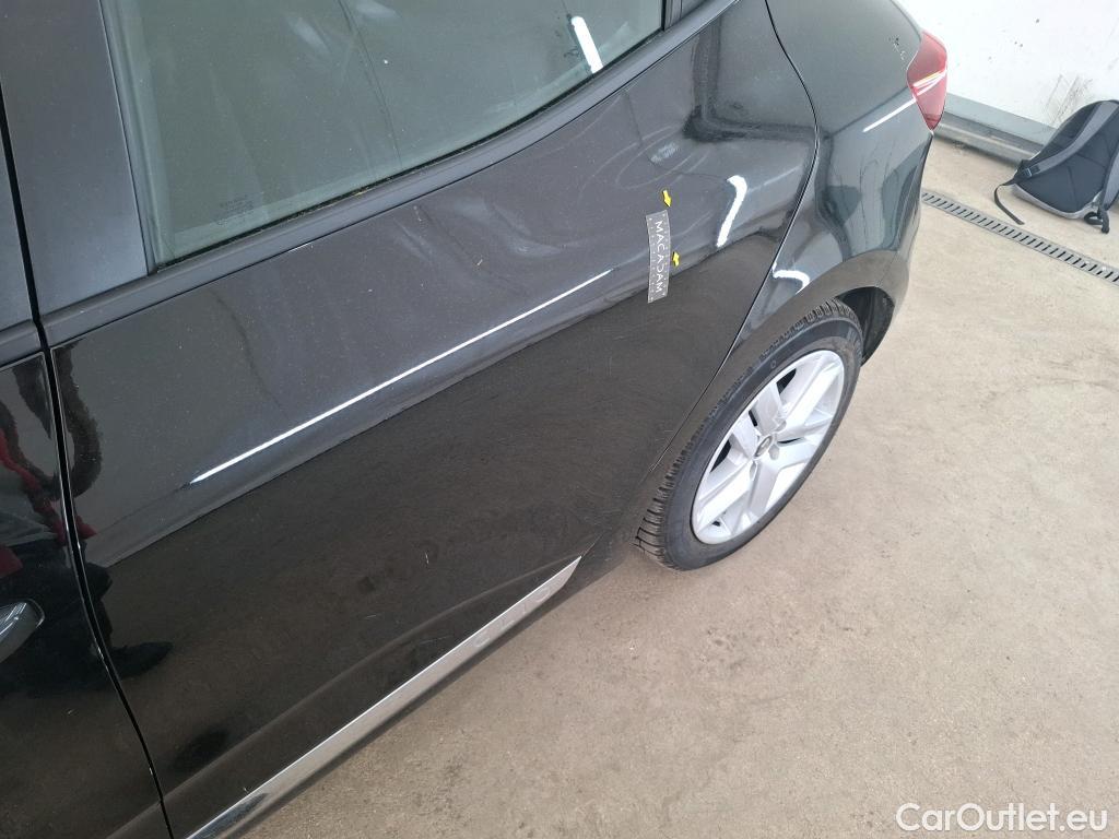  Renault  Clio RENAULT  / 2019 / 5P / Berline Business E-Tech hybride 140 -21N #26