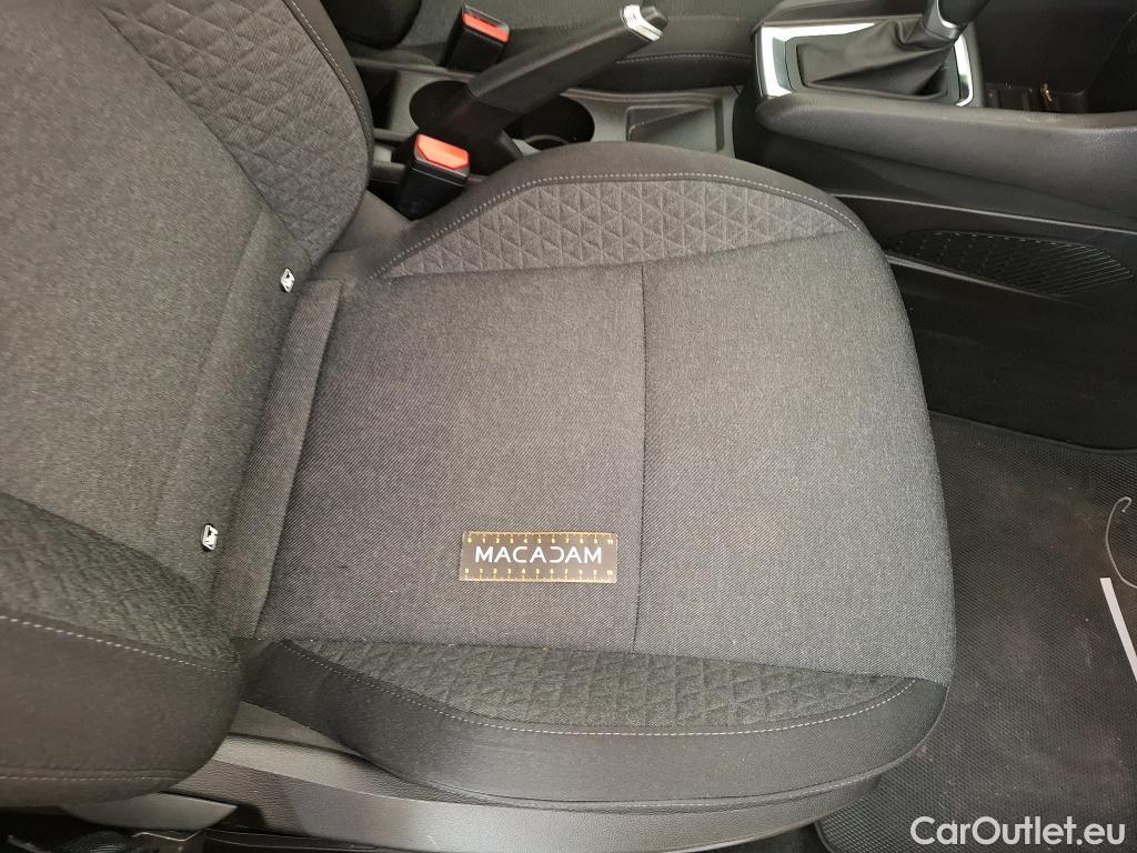  Renault  Clio RENAULT  / 2019 / 5P / Berline Business E-Tech hybride 140 -21N #28