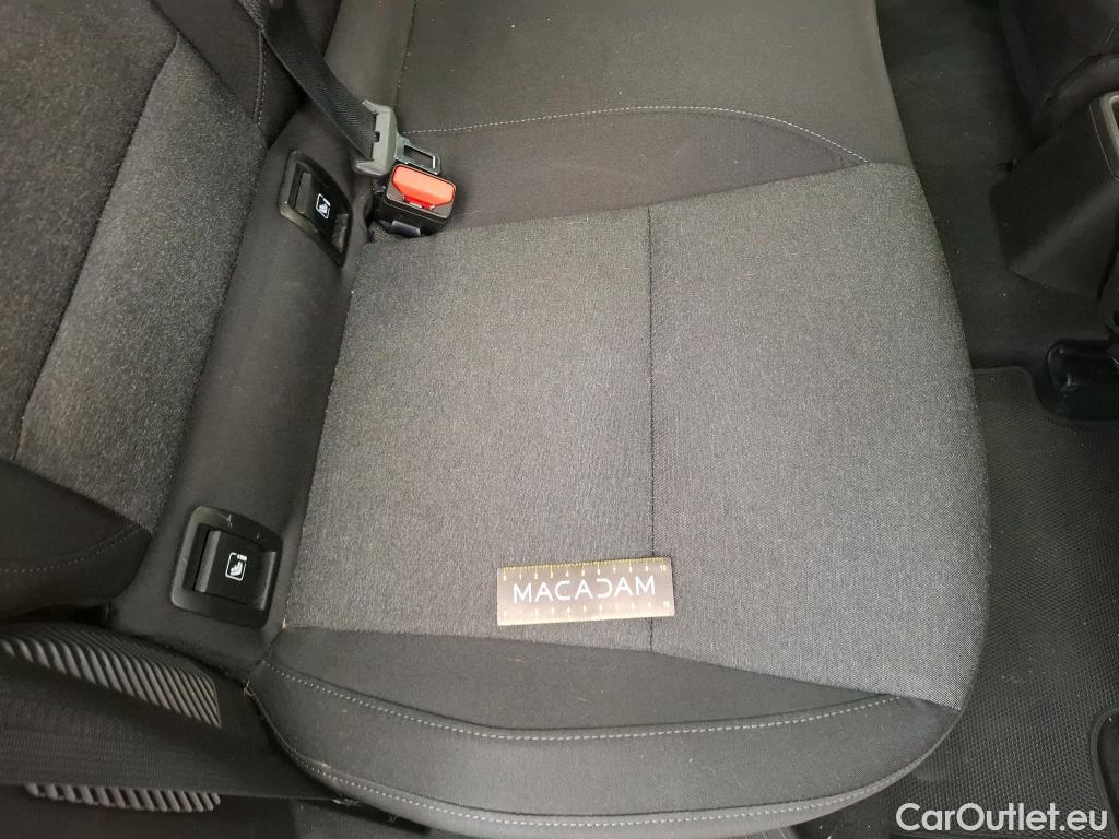  Renault  Clio RENAULT  / 2019 / 5P / Berline Business E-Tech hybride 140 -21N #30
