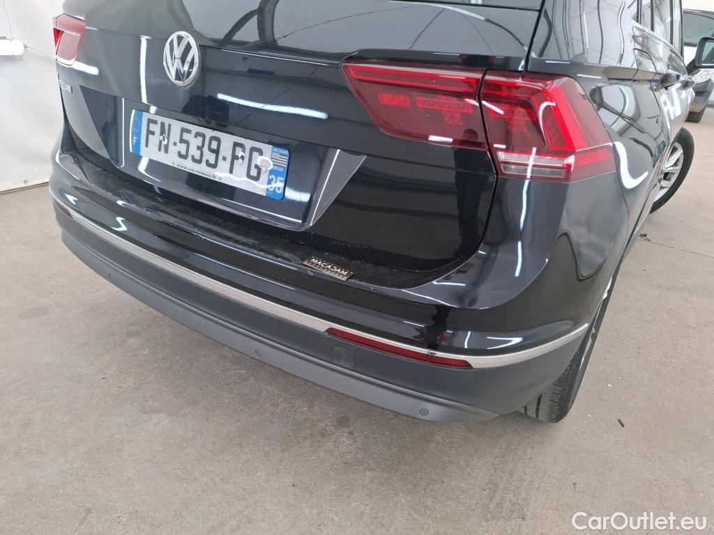  Volkswagen  Tiguan VOLKSWAGEN  / 2016 / 5P / SUV 1.5 TSI 150 EVO DSG7 Carat #18