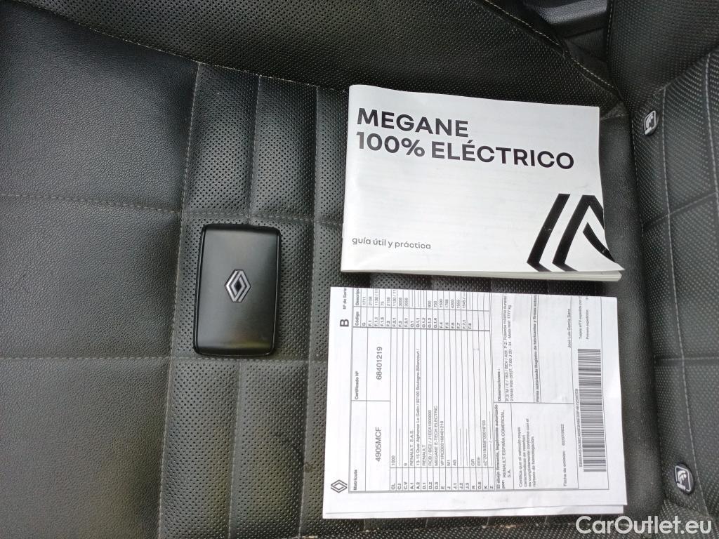  Land Rover  Discovery RENAULT Megane E-Tech / 2022 / 5P / berlina con portón iconic EV60 160kW (220CV) optimum ch. #16
