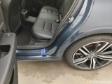  Volvo  V60 VOLVO  - 2018 2.0 T8 TE 303 R-Design Gear. Plug (EU6d-T.) 5d #37