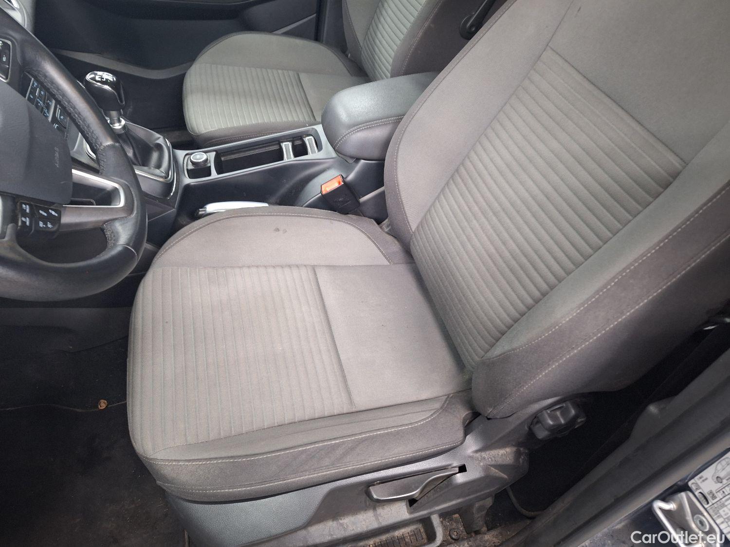  Ford  C-Max Ford,  '15, Ford  1.0i EcoBoost 92kW S/S Titanium 5d #56
