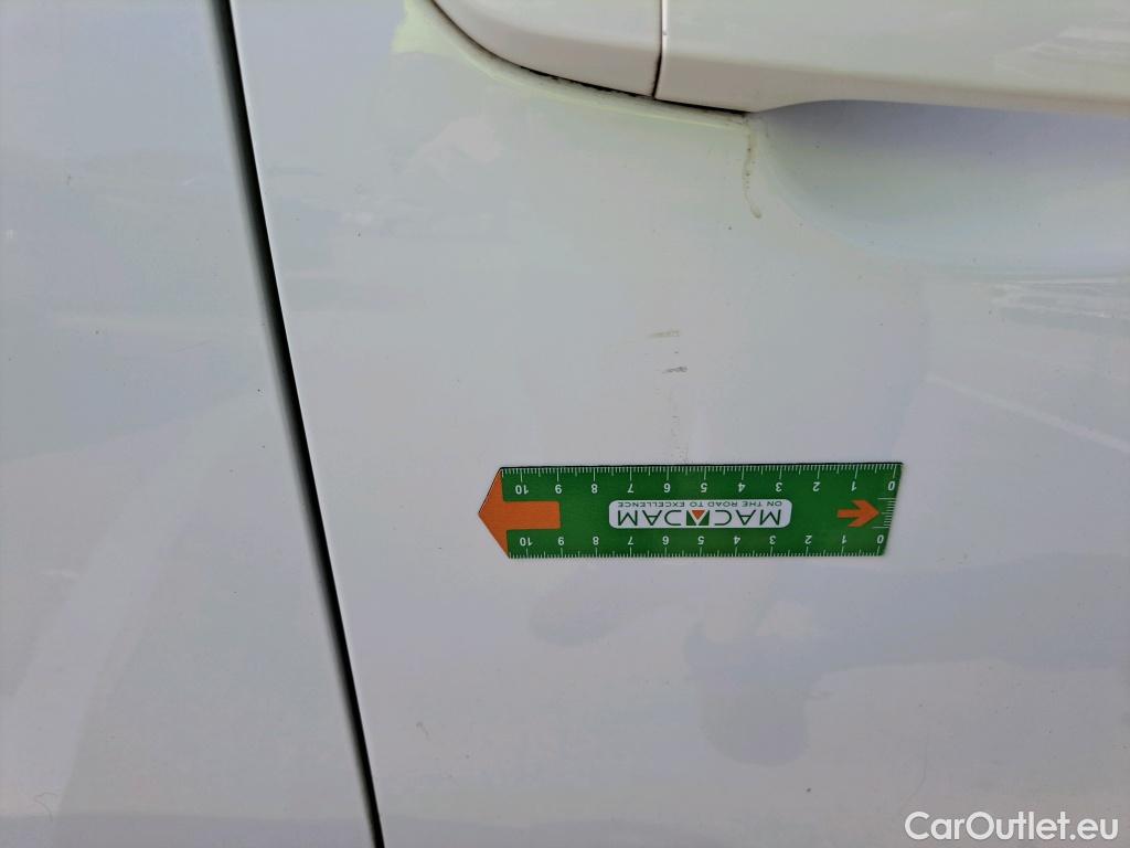  Hyundai  Tucson HYUNDAI  / 2018 / 5P / todoterreno 1.6 CRDI 85kW (116CV) 48V SLE 4X2(SP)(SL) #21