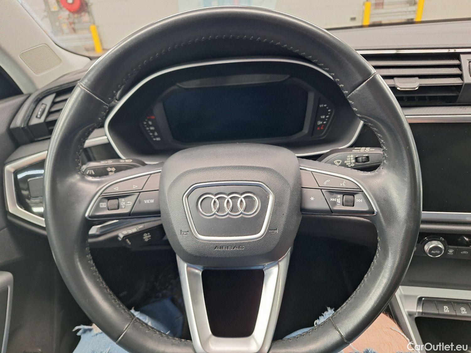 Audi  Q3 Audi,  '18, Audi  35 TDI S Tronic Business Edition 5d #17