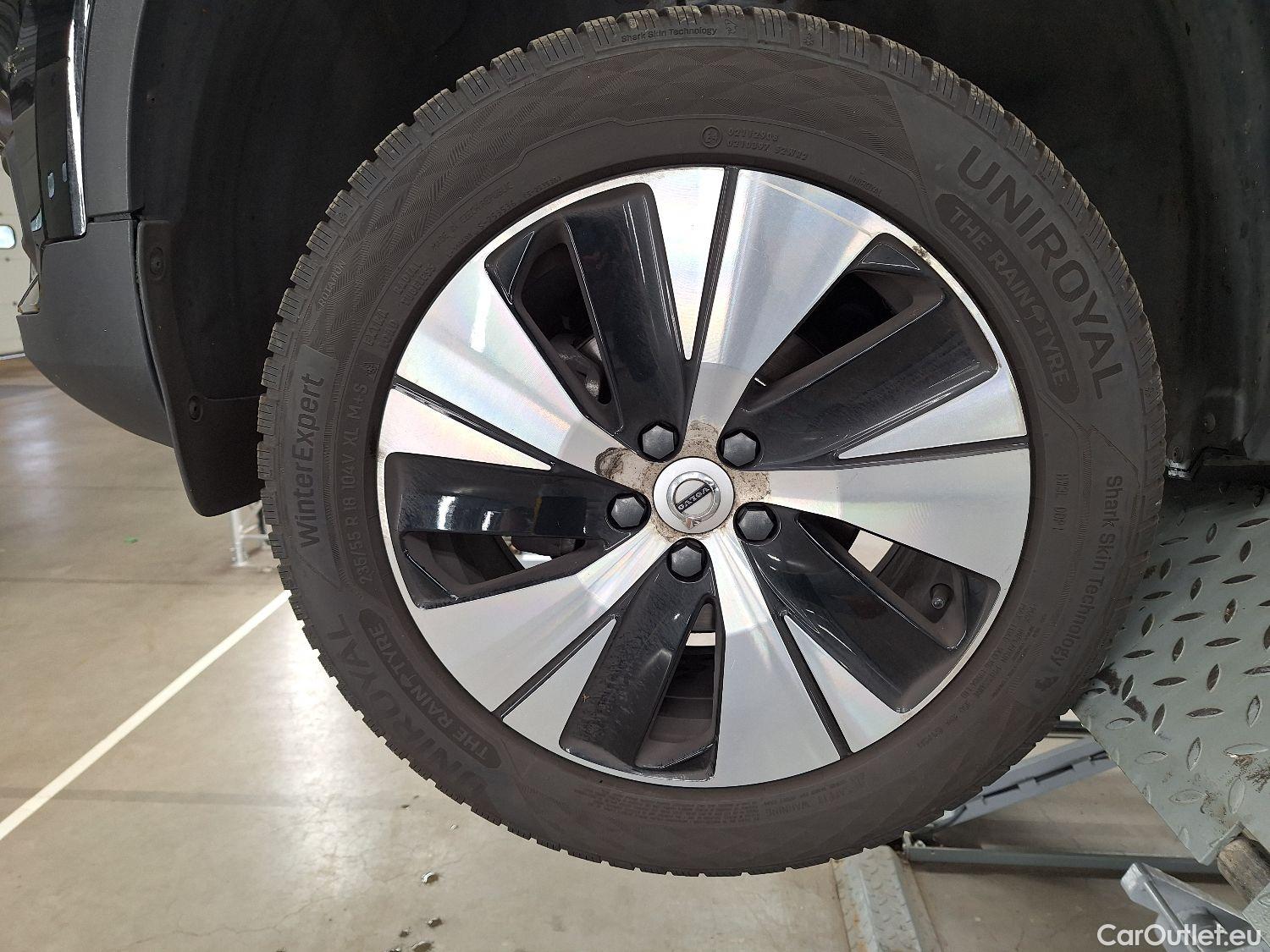  Volvo  XC 40 Volvo, XC40 '17, Volvo XC40 T3 Geartronic Momentum Pro 5d #8
