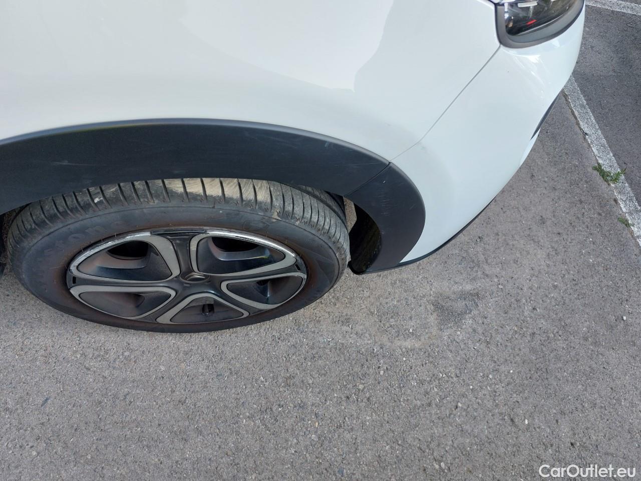  Citroen  C3  Feel 1.5 BlueHDi 100CV MT6 E6d #25