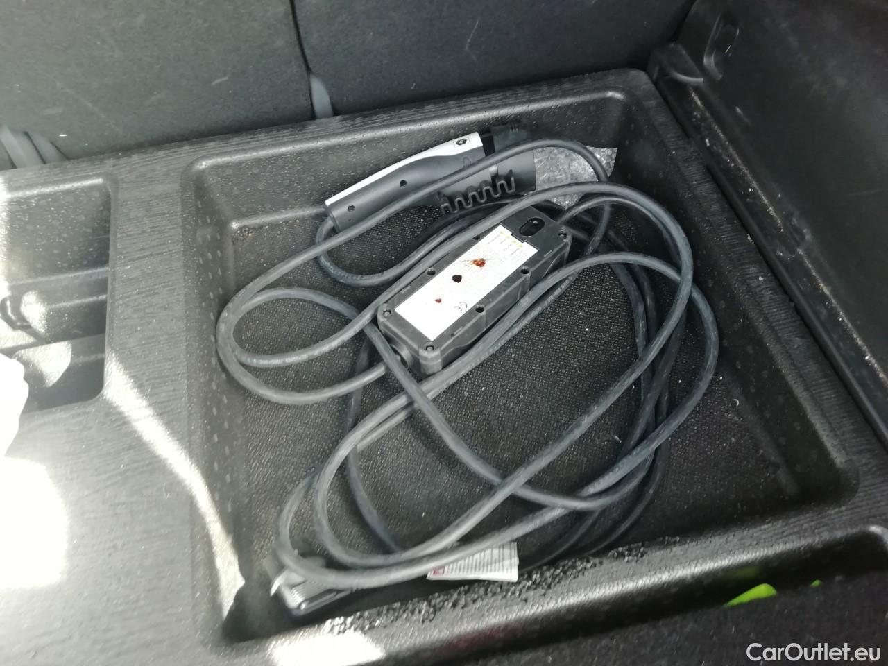  Hyundai  Tucson HYUNDAI  / 2020 / 5P / todoterreno 1.6 TGDI PHEV 195kW Tecno Sky Auto 4x4 #2