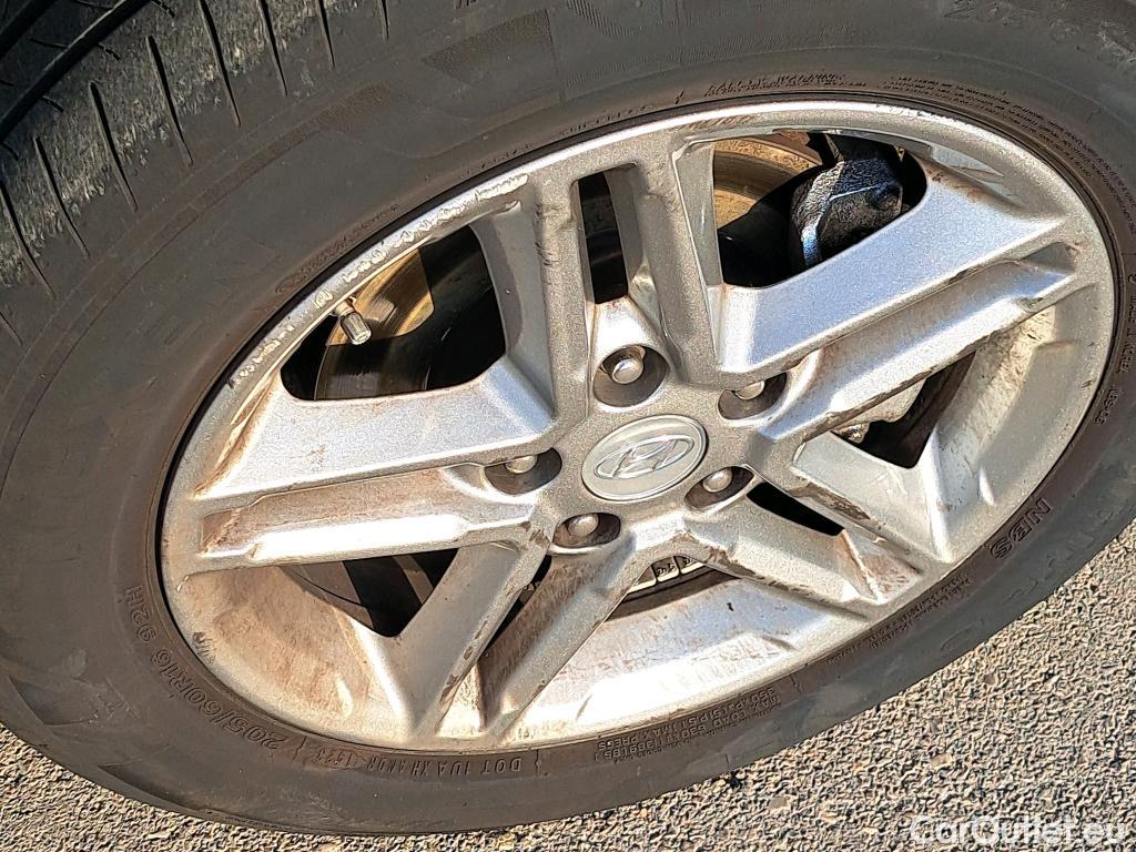  Hyundai  Konna HYUNDAI Kona / 2017 / 5P / todoterreno 1.0 TGDi Klass 4x2 #2