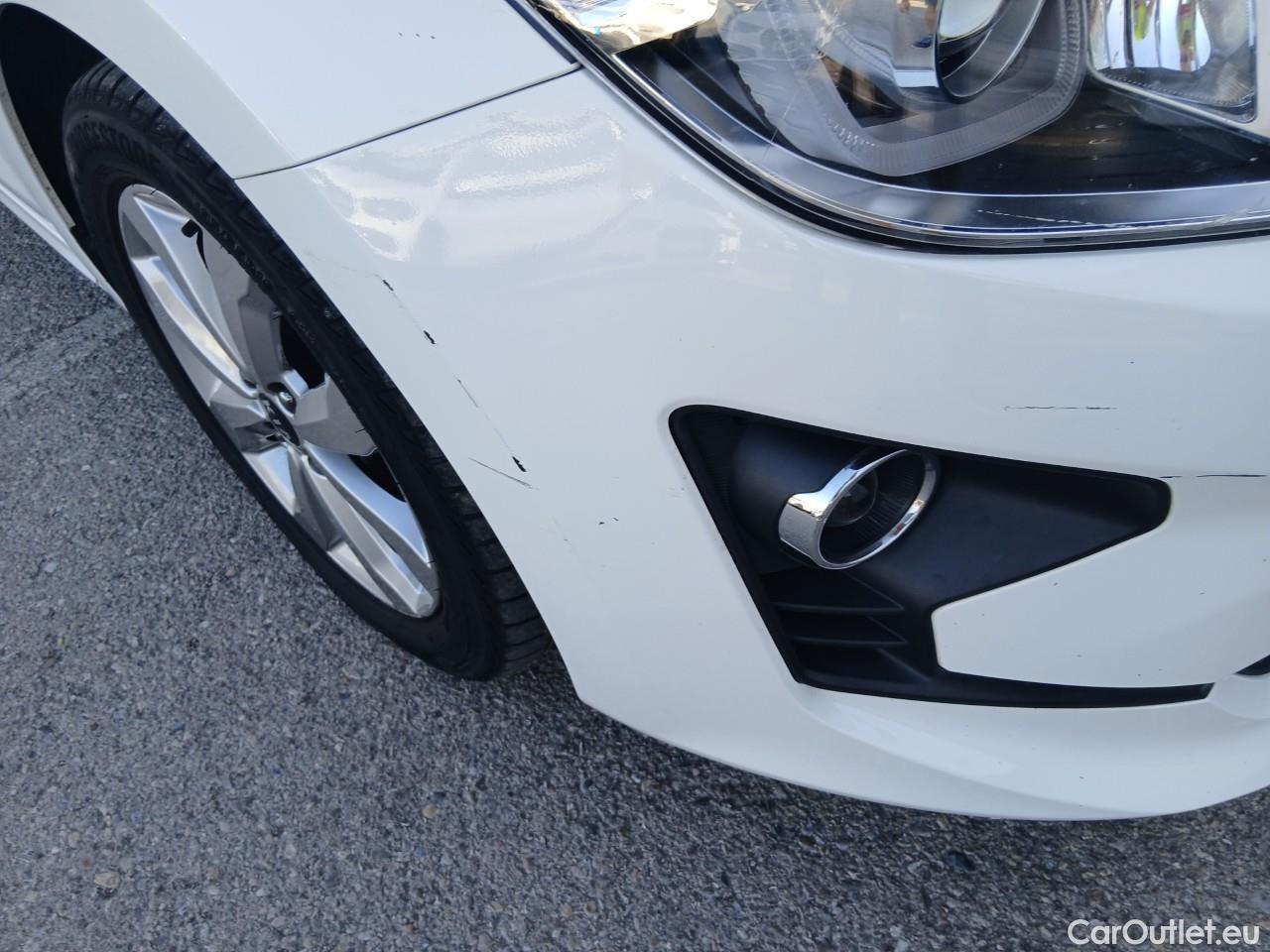 KIA  Rio KIA  / 2020 / 5P / berlina con portón 1.0 T-GDi 88kW (120CV) MHEV iMT Drive #4