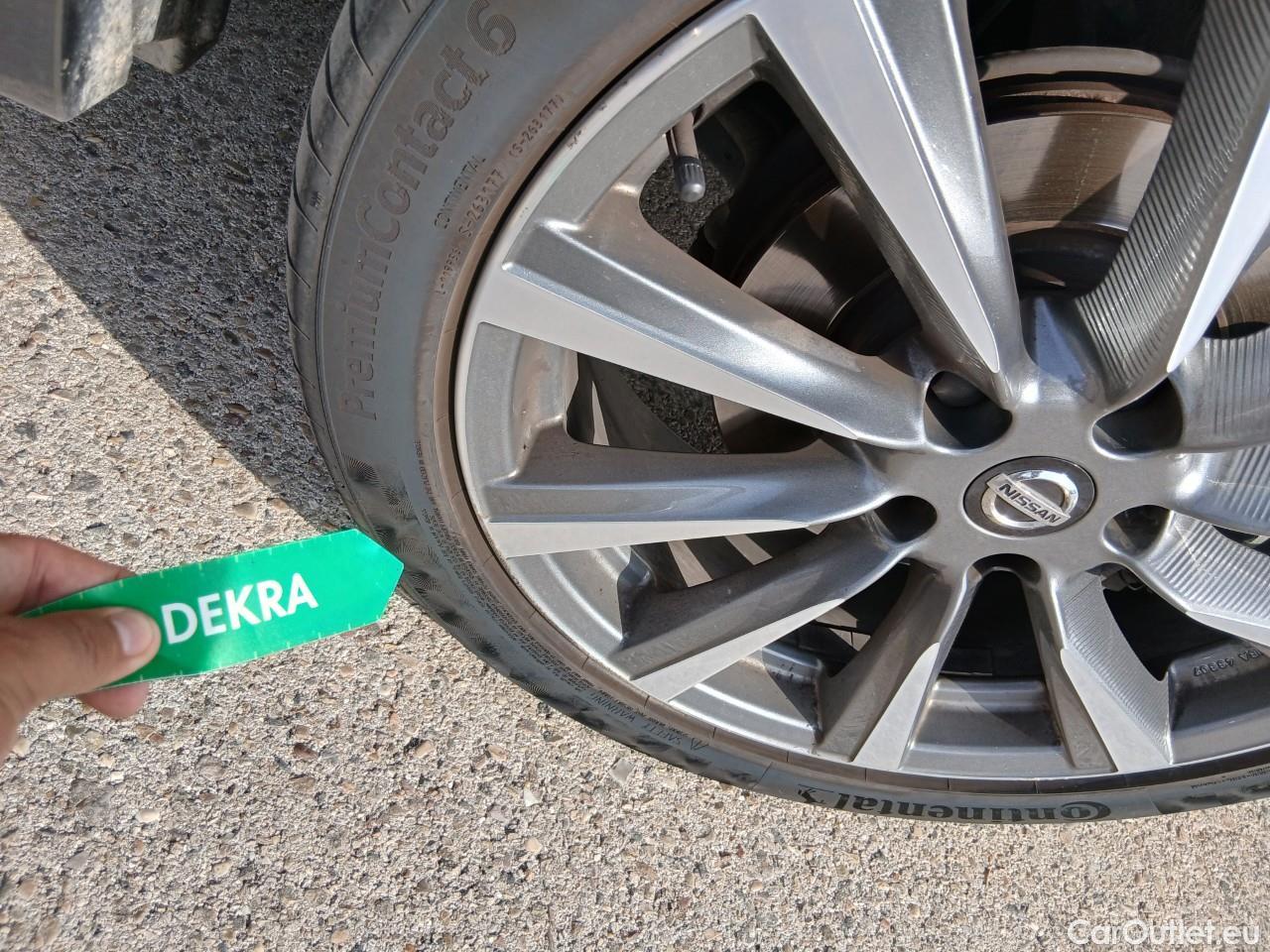  Nissan  Qashqai NISSAN  / 2017 / 5P / todoterreno DIG-T 103 kW (140 CV) E6D Q-LINE #33