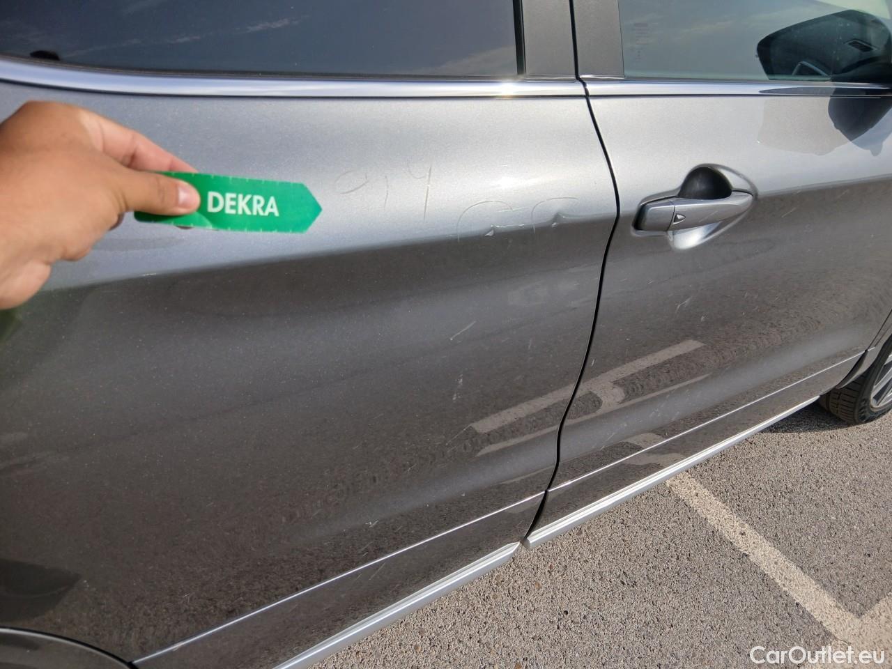  Nissan  Qashqai NISSAN  / 2017 / 5P / todoterreno DIG-T 103 kW (140 CV) E6D Q-LINE #29
